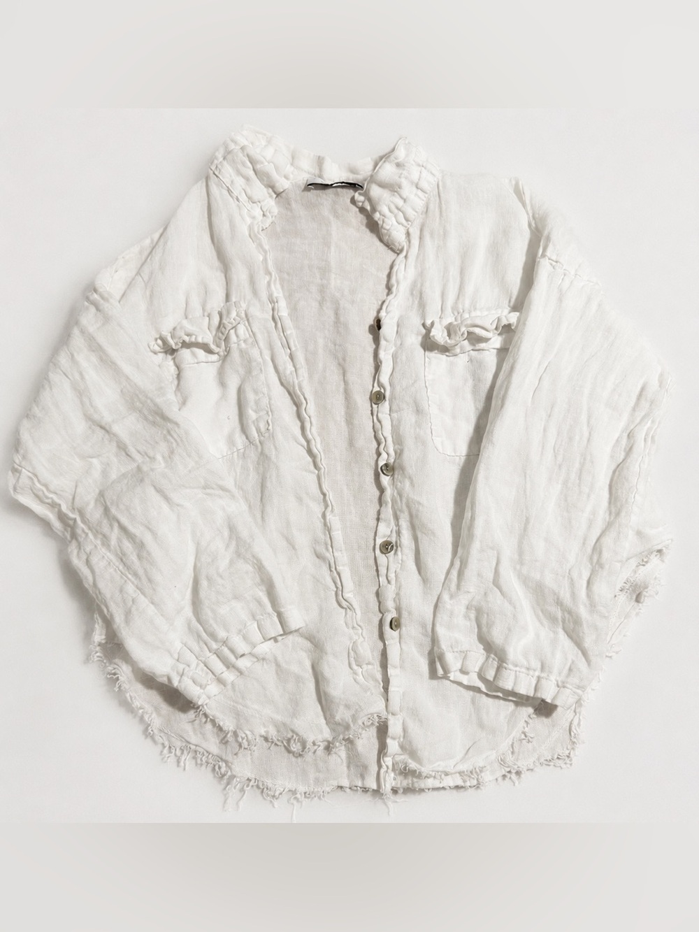 THE LABEL White Linen Ruffle Button Front Top - Picture 2 of 5
